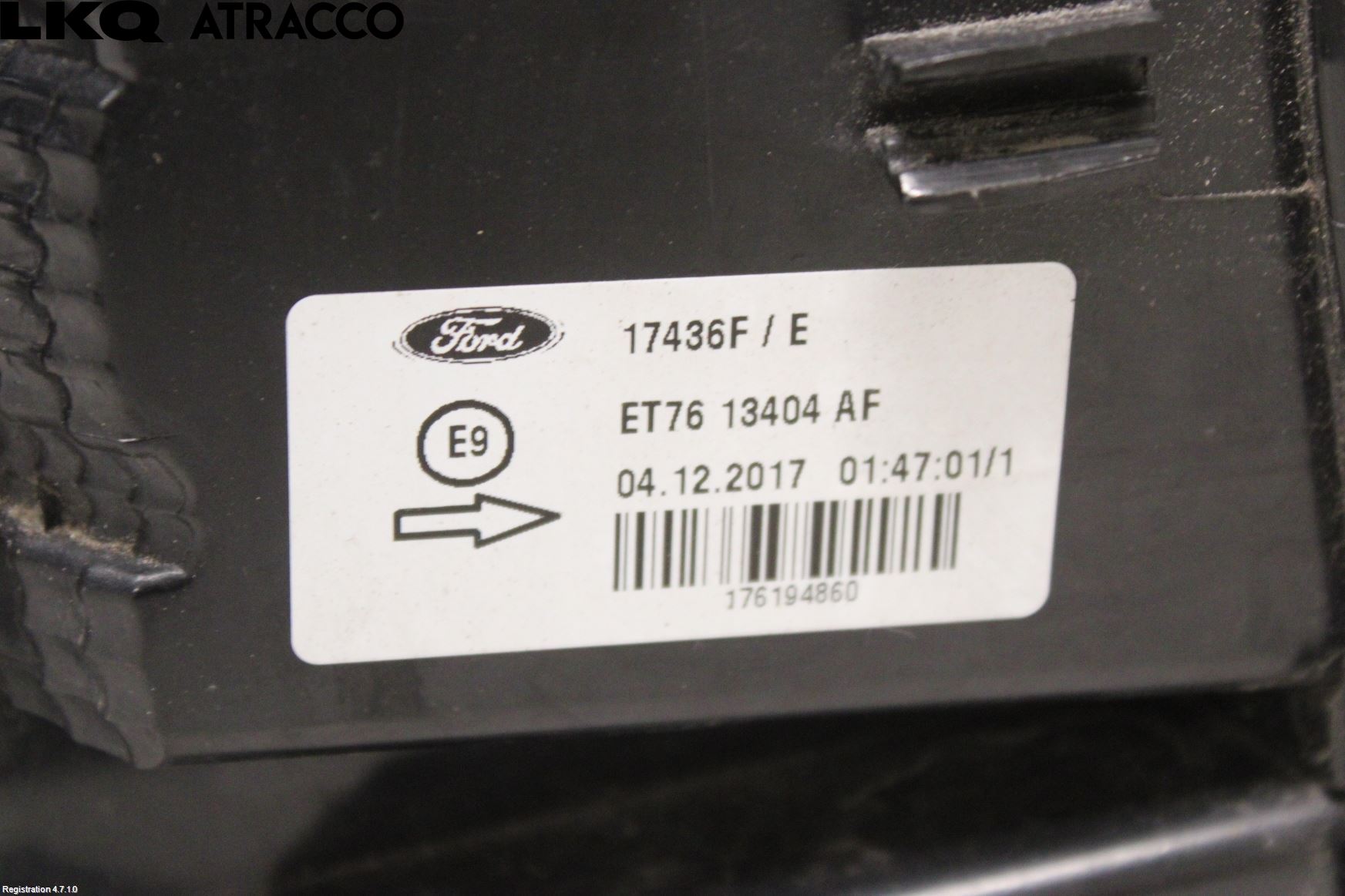 Ford TRANSIT CONNECT 09-13 Baklykt Høyre