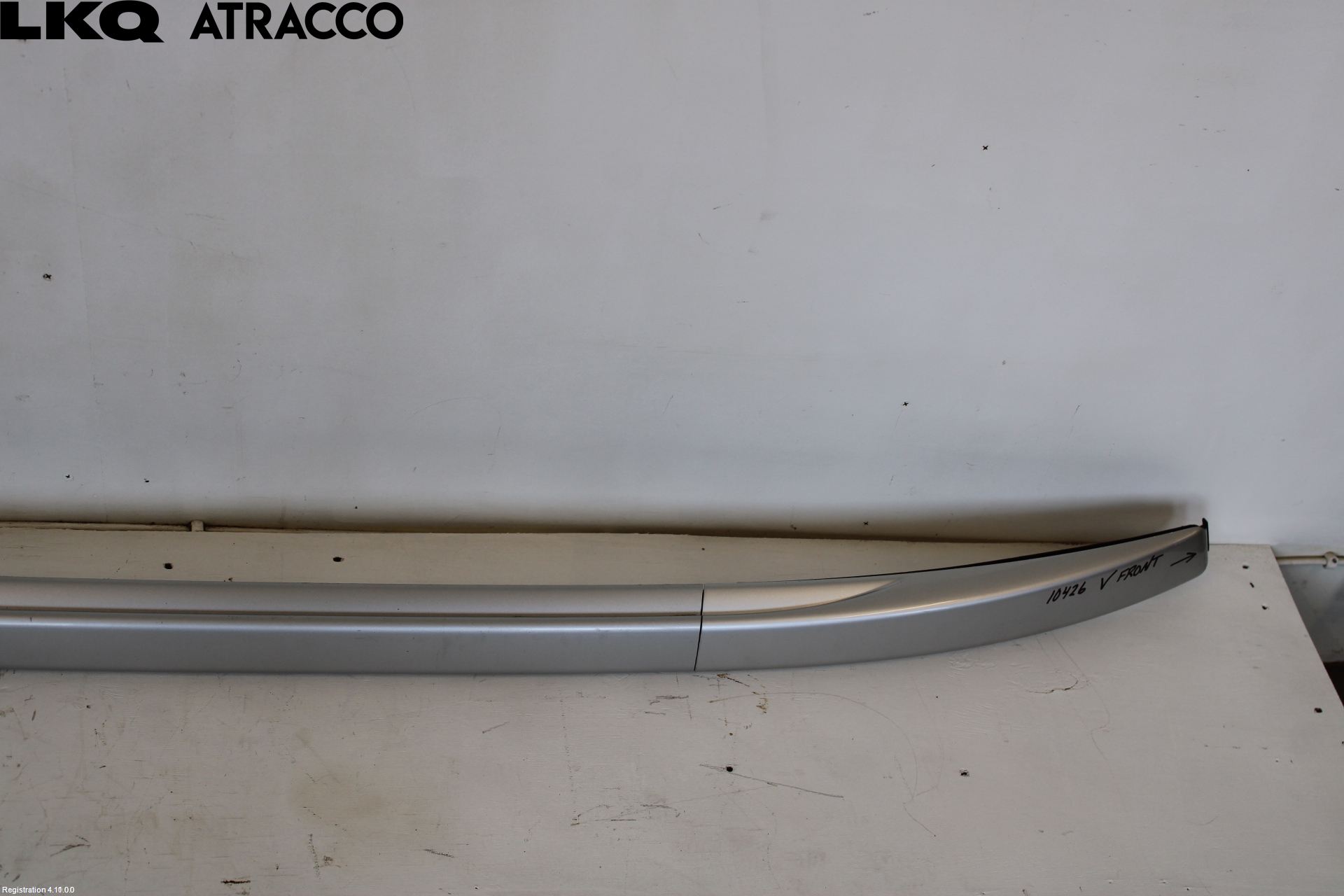 Mitsubishi OUTLANDER 13-21 Takrails - Stativ