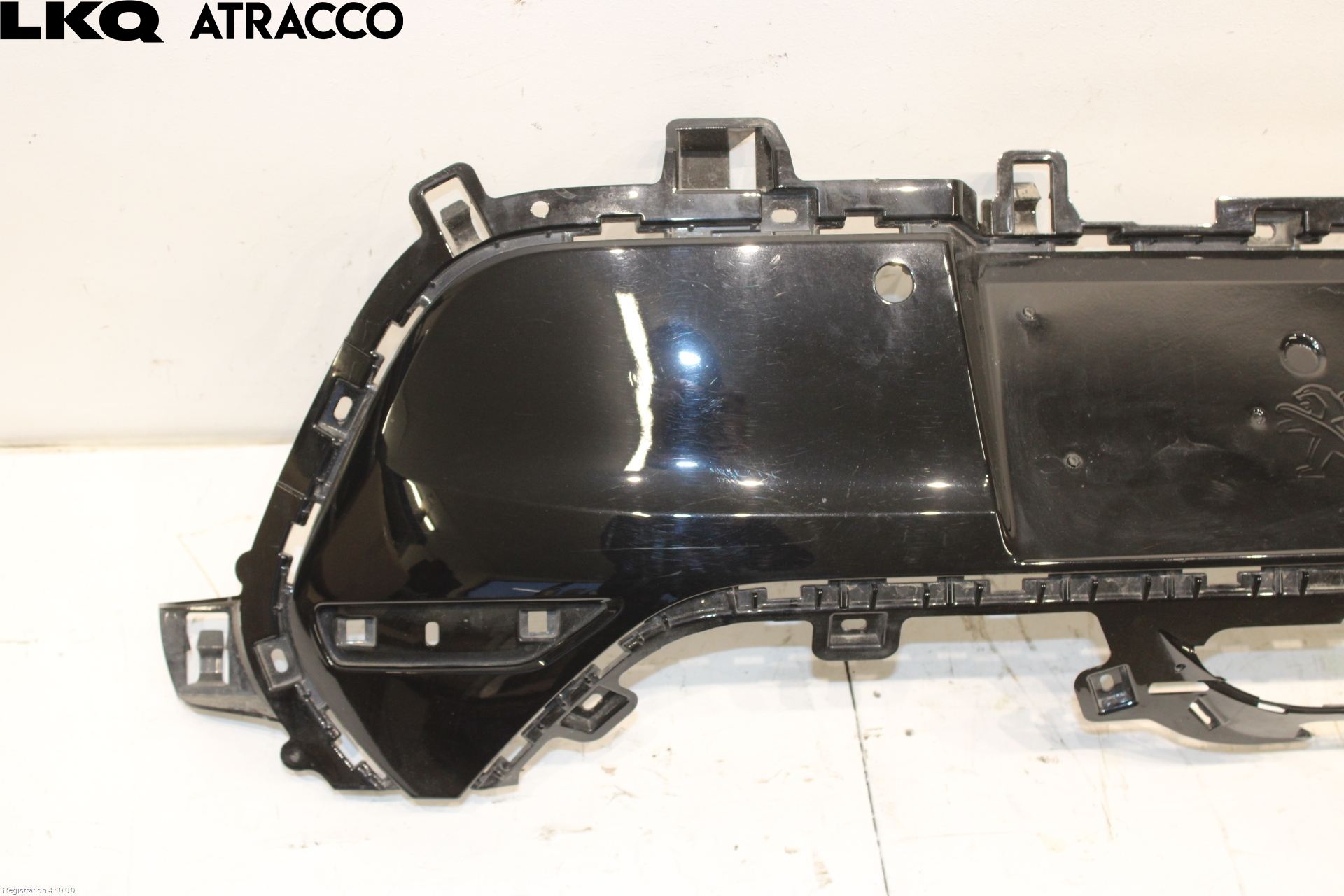 Peugeot 208/E-208 20- Støtfanger Bak Midt Del