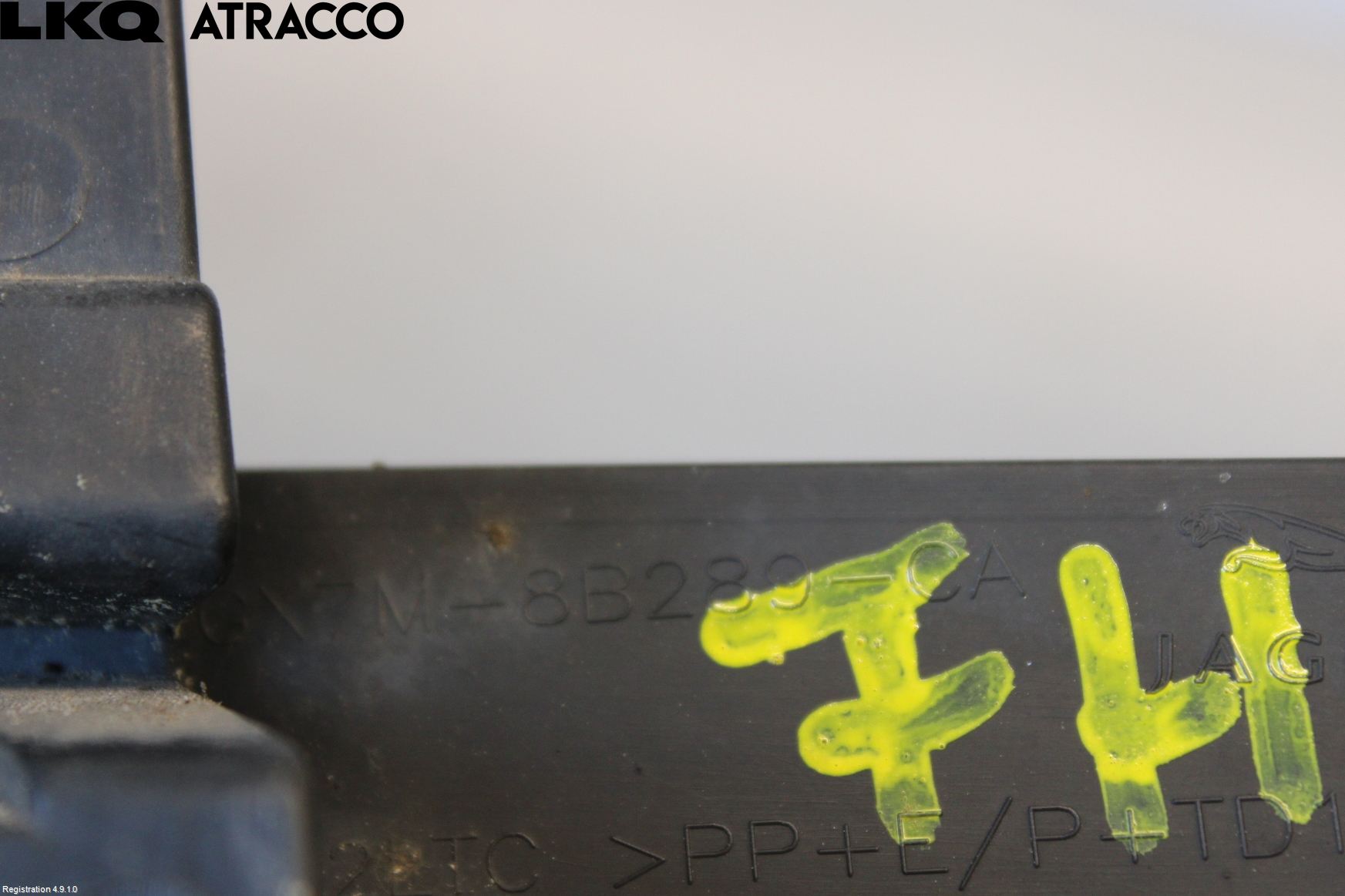 Jaguar XE (X760) 15-24 Grilldel Høyre