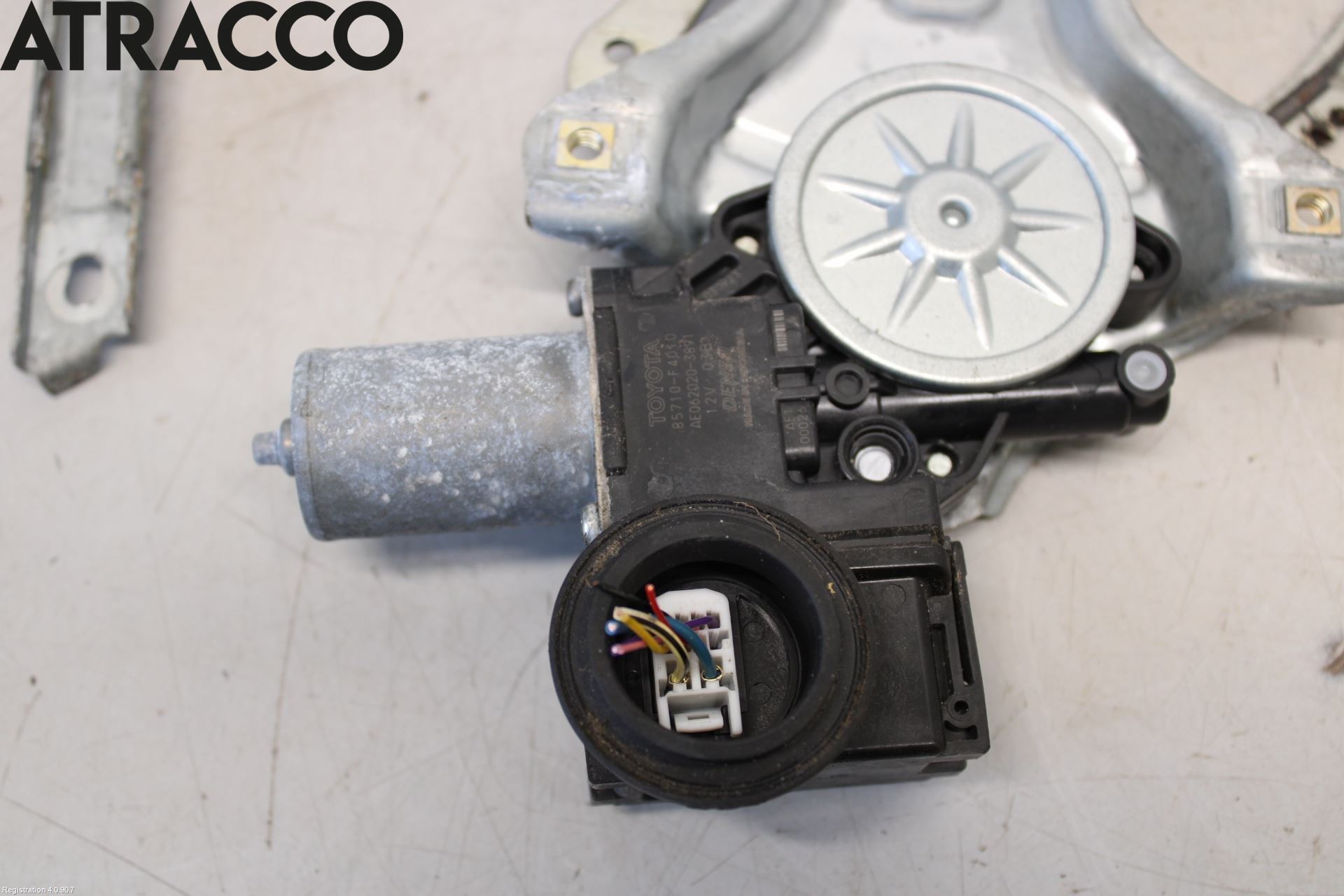 Toyota C-HR 16-23 Vindusheis El Komp