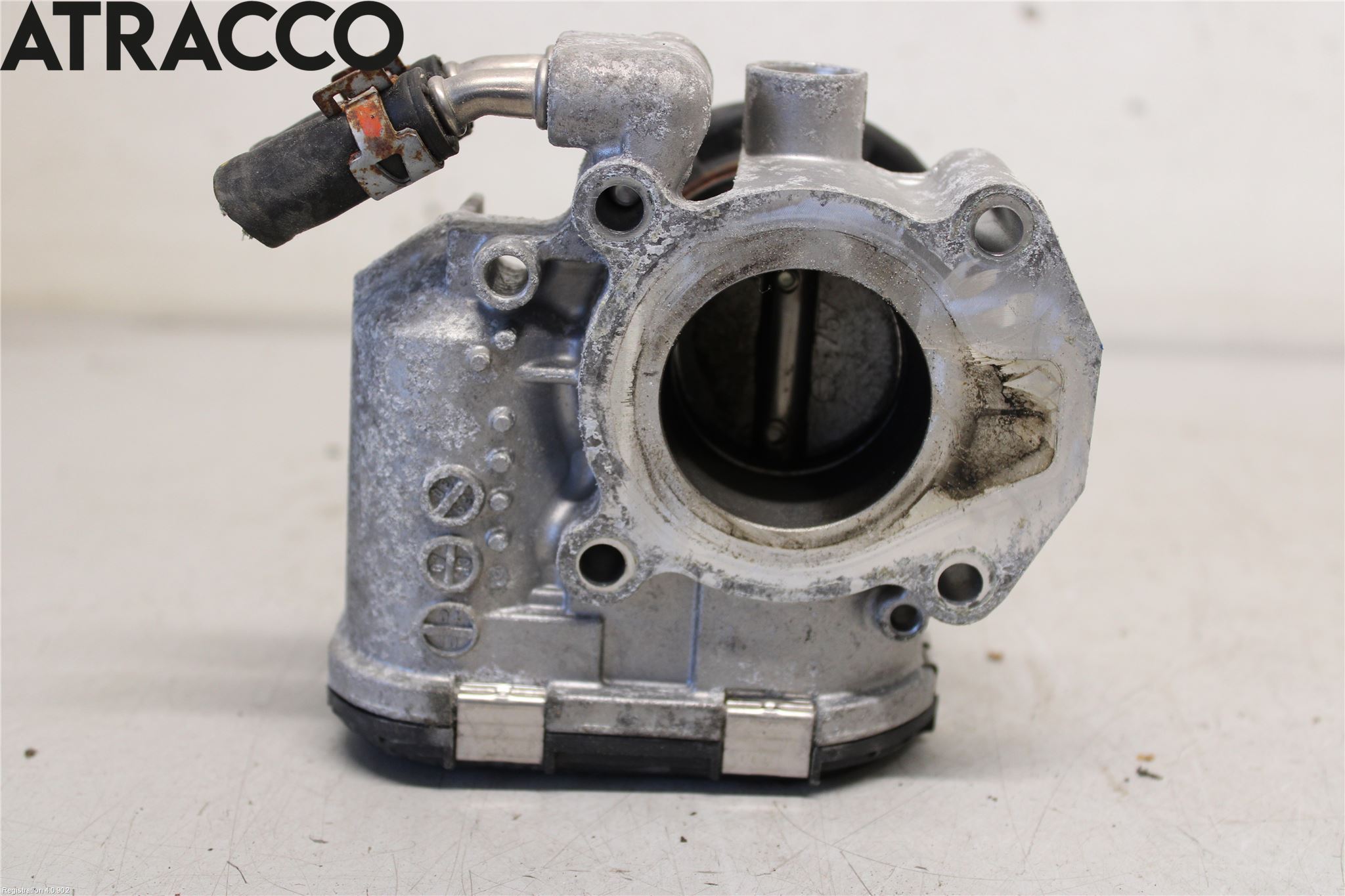 Toyota YARIS XP130 12-14 Inns Spjeldhus