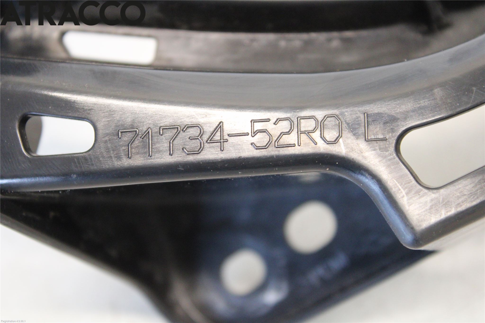 Suzuki SWIFT 17-24 Støtfangerfeste Foran Venstre