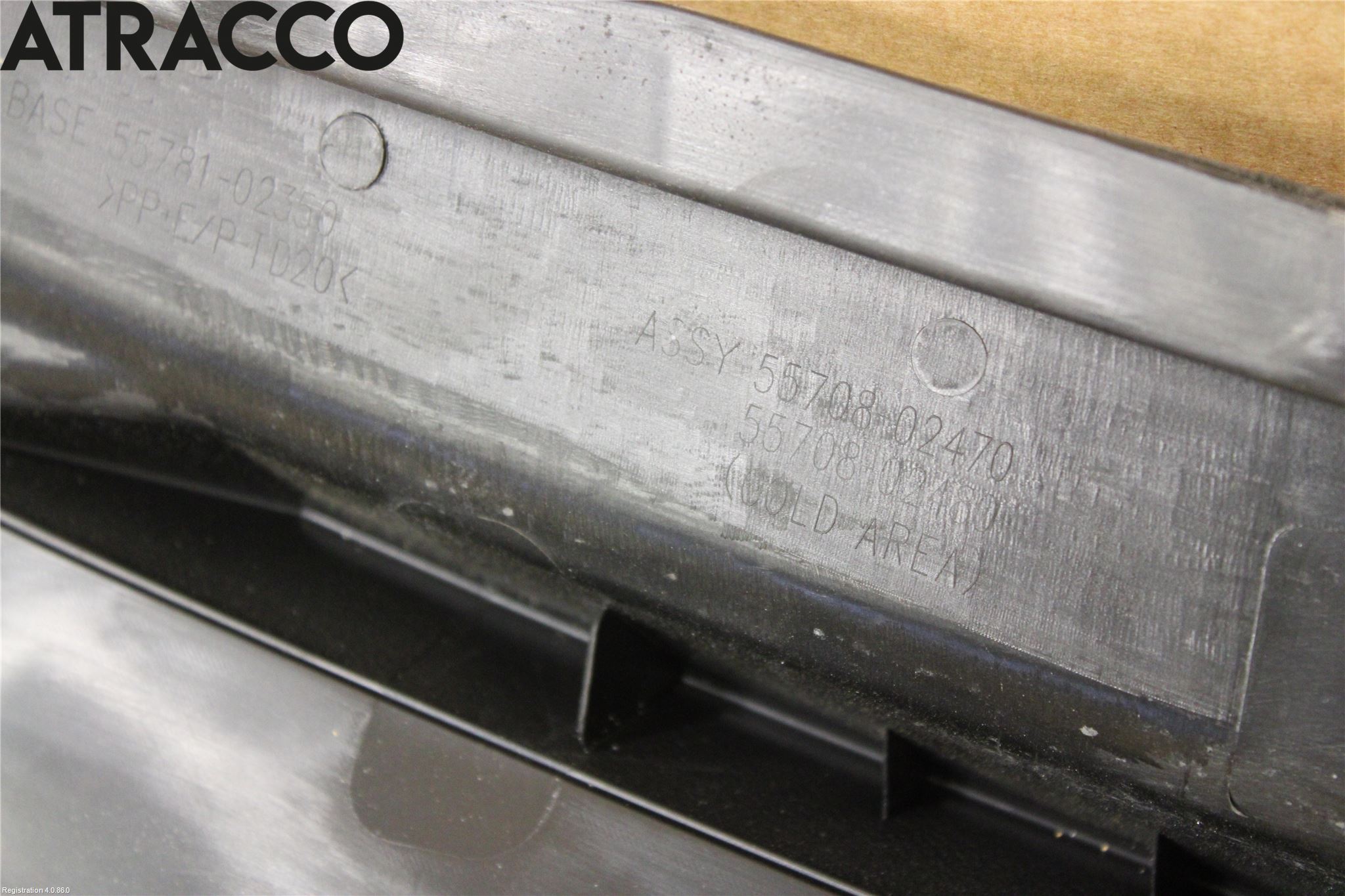 Toyota AURIS 13-19 Visker Deksel-Grill-Under Frr