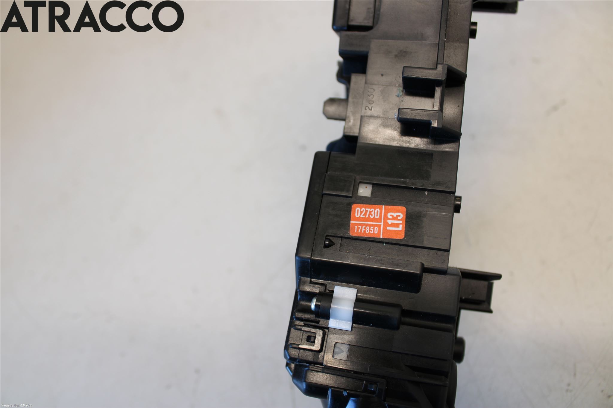 Toyota AURIS 13-19 Bryter Ratt Kombi H Og V