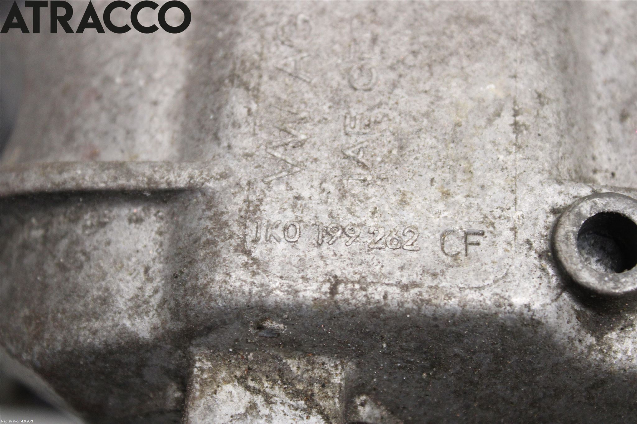 Volkswagen VW CADDY      04-10 Motor Feste Gummi