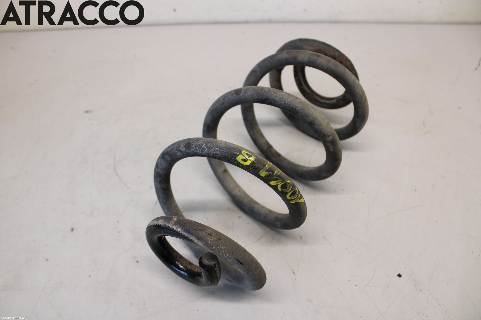 Nissan QASHQAI+2  10-14 Fjær Bak