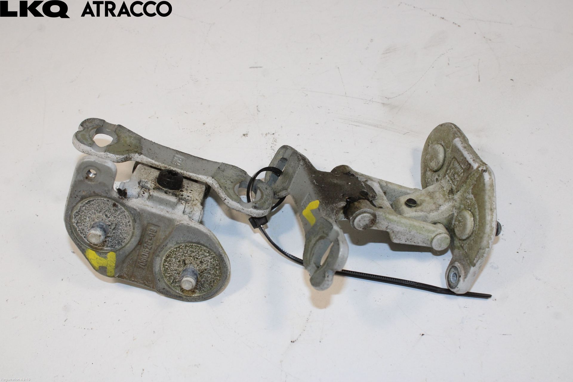 BMW 1 E87/81 5D/3D 03-11 Bakluke Hengsel Venstre