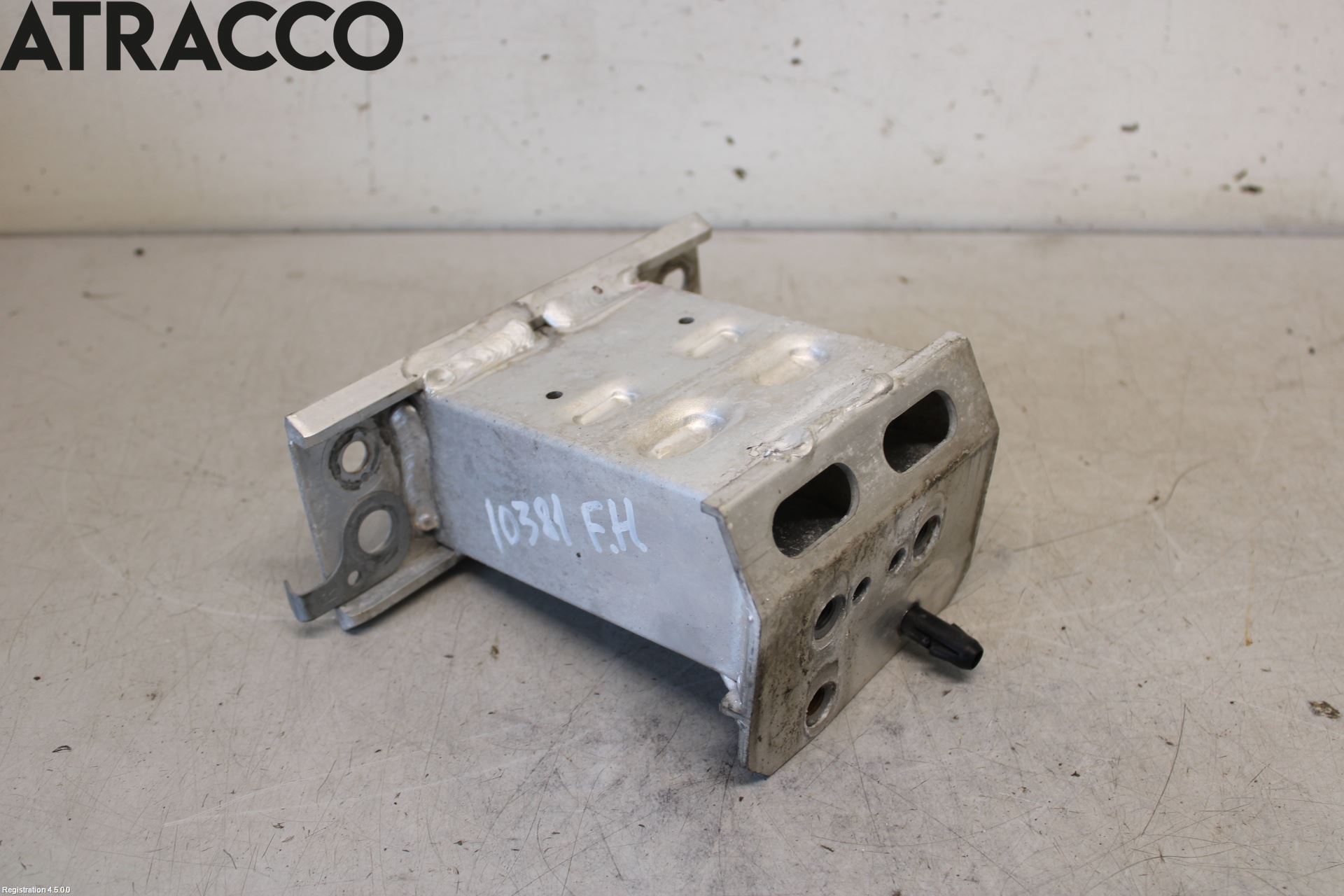 Toyota PRIUS ZVW30 09-20 Støtfanger Foran Feste