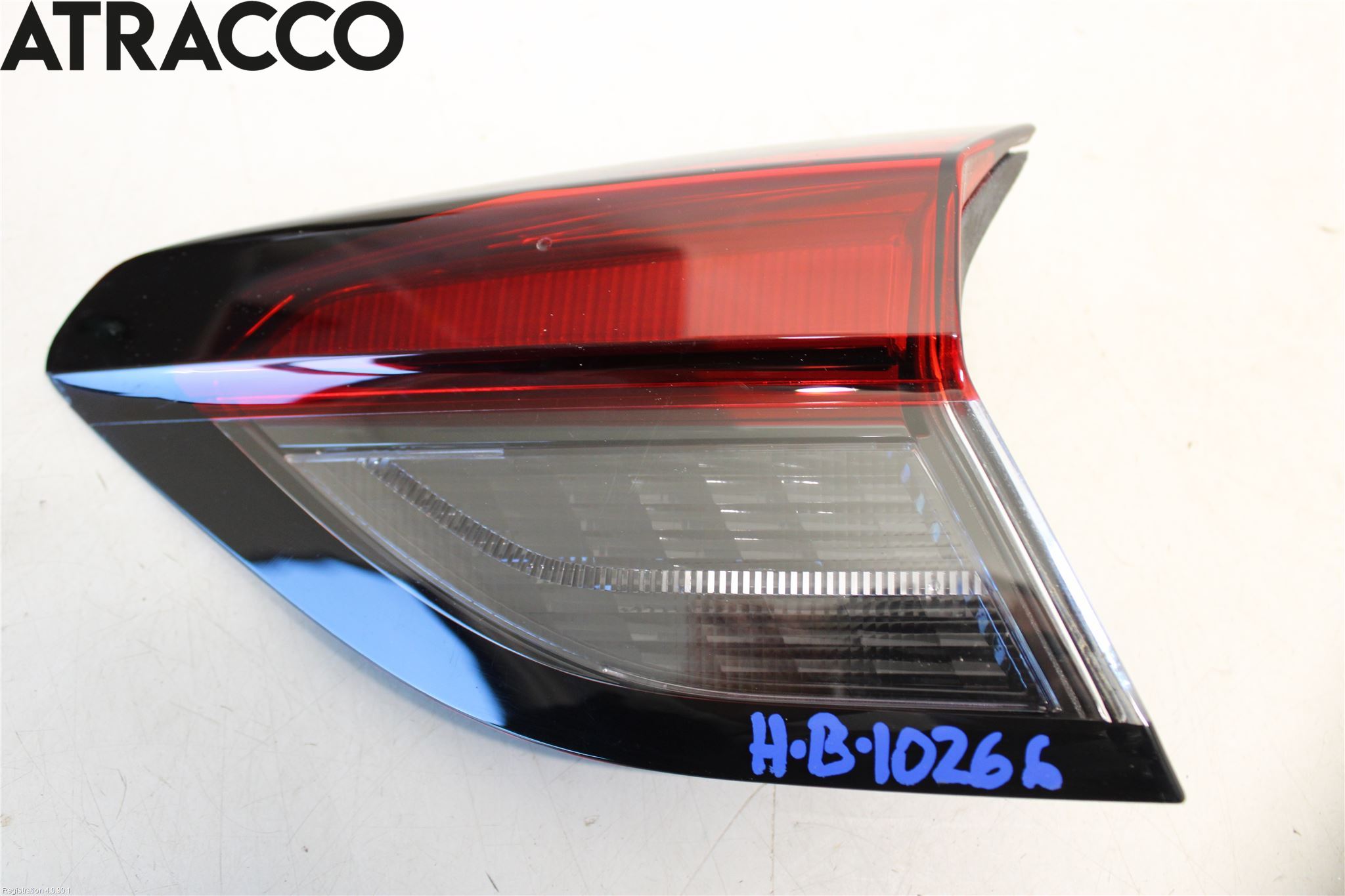 Opel CORSA F, CORSA-E 20- Baklykt Høyre  På Luke(Indre)