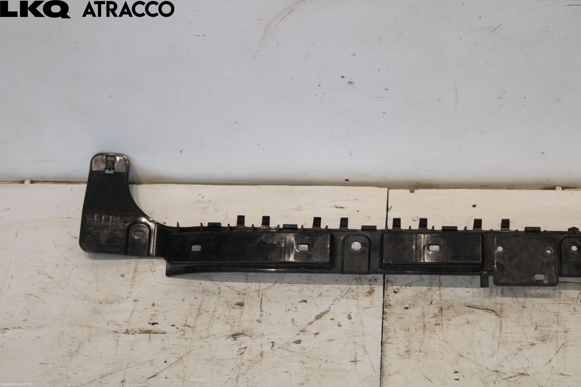 Tesla MODEL 3 17- Støtfanger Bak Midt Del