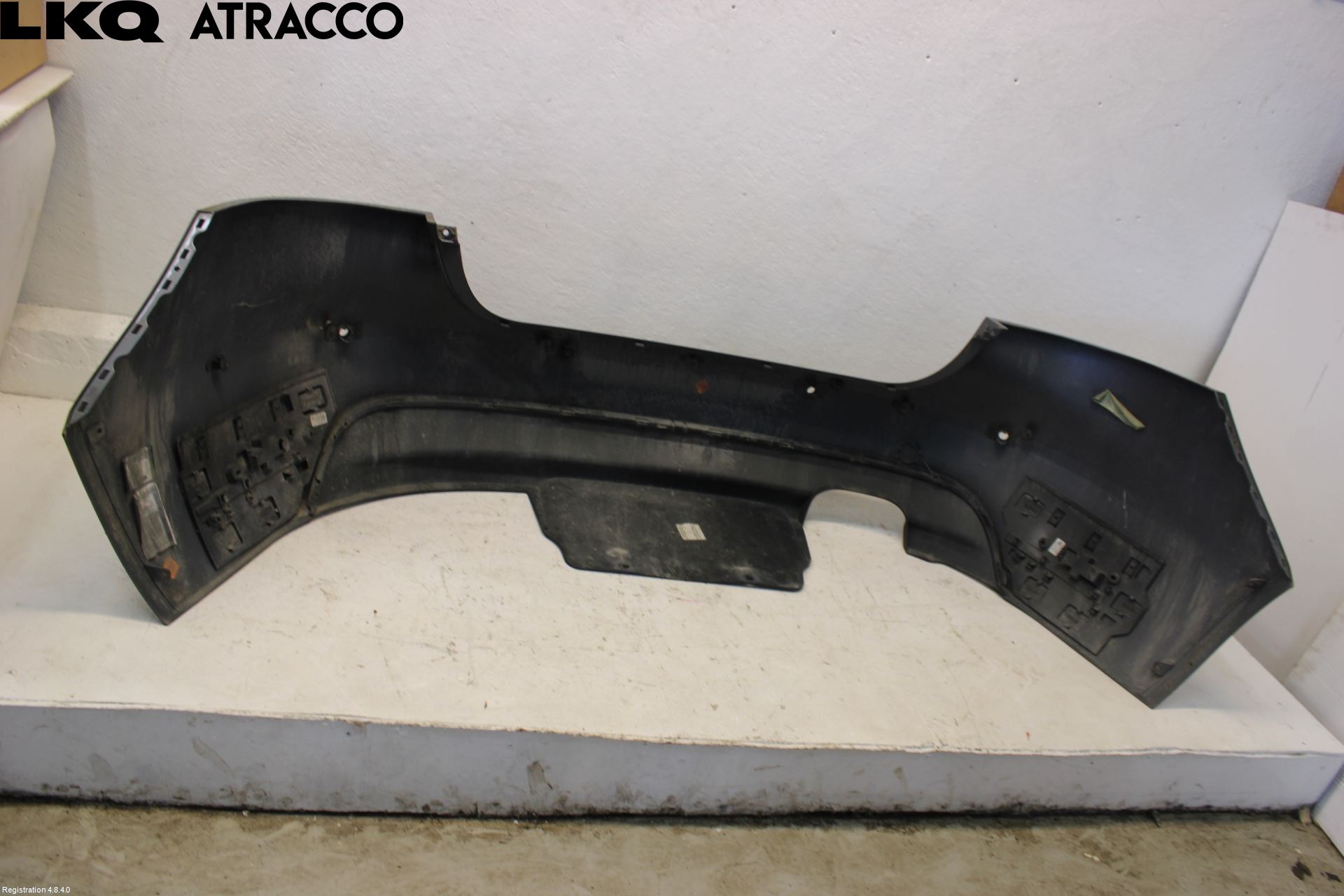 Jaguar XE (X760) 15-24 Støtfanger Bak