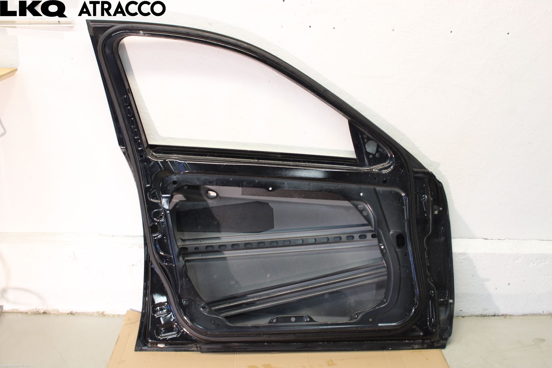 Mercedes-Benz MB E-KLASS (W212) 09-16 Dør 4D Foran Venstre