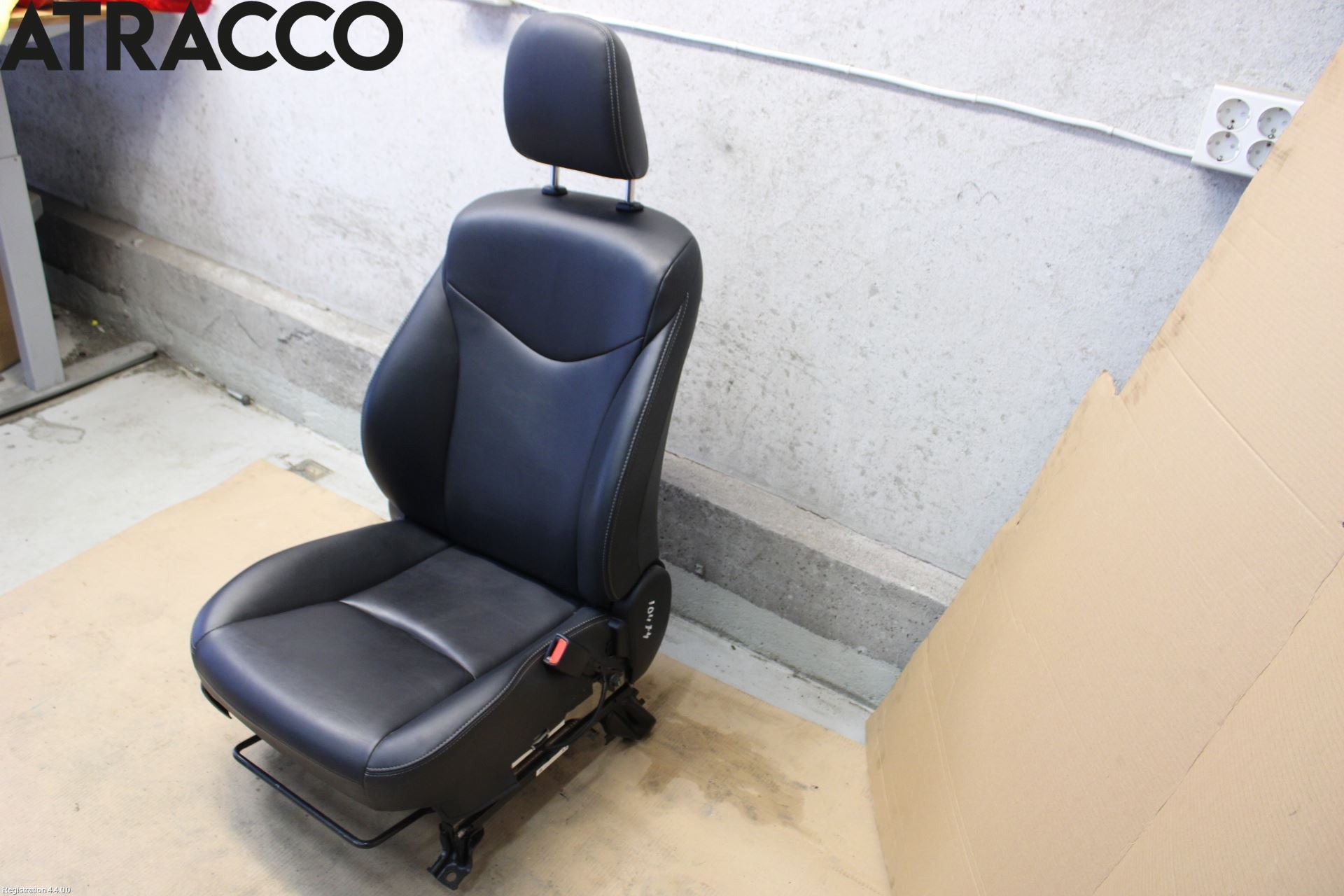 Toyota PRIUS+ ZVW40 12-20 Innr Sete Foran Høyre