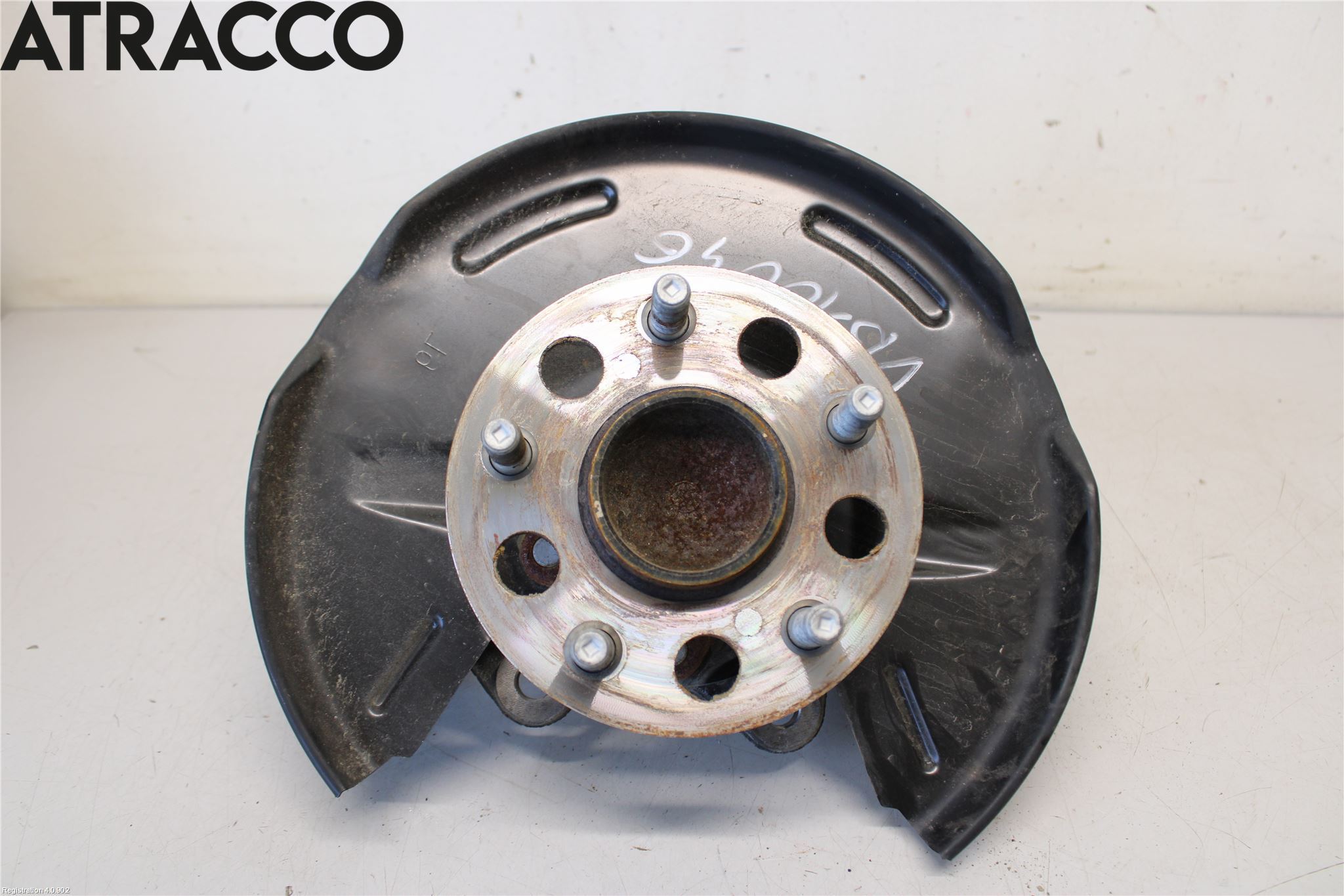 Toyota COROLLA 19- Spindel Vb