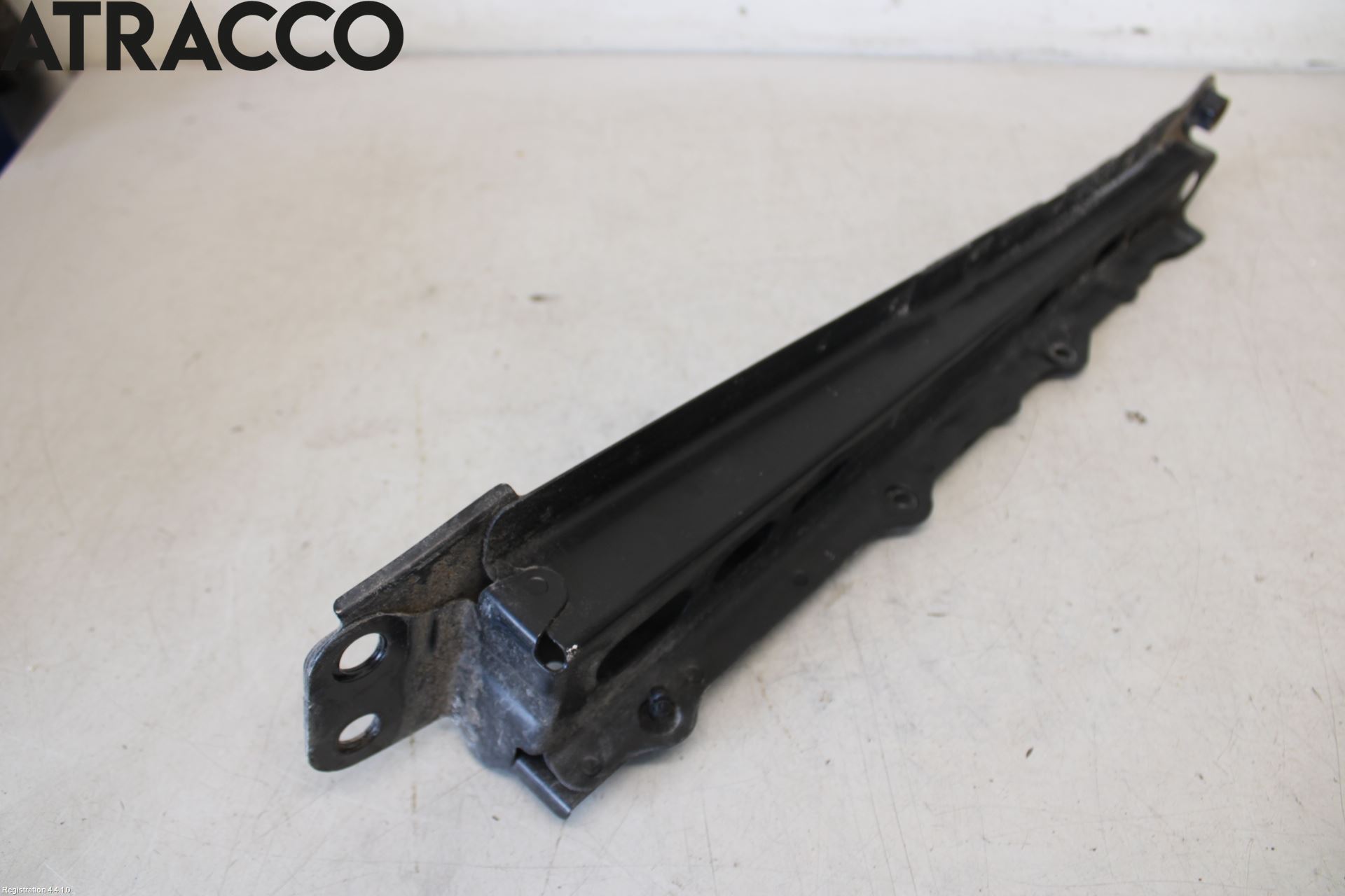 Toyota PRIUS+ ZVW40 12-20 Frontplate