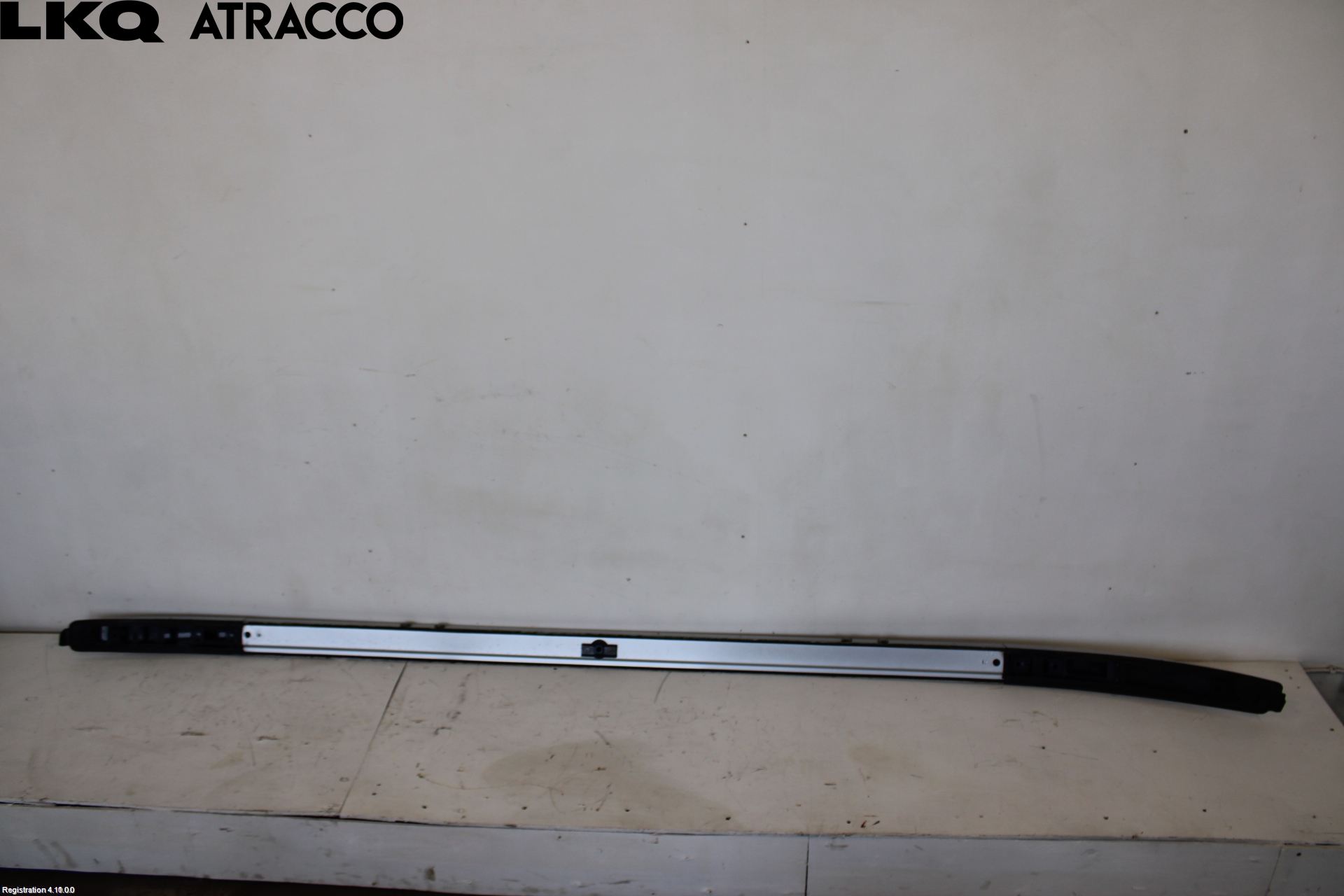 Mitsubishi OUTLANDER 13-21 Takrails - Stativ