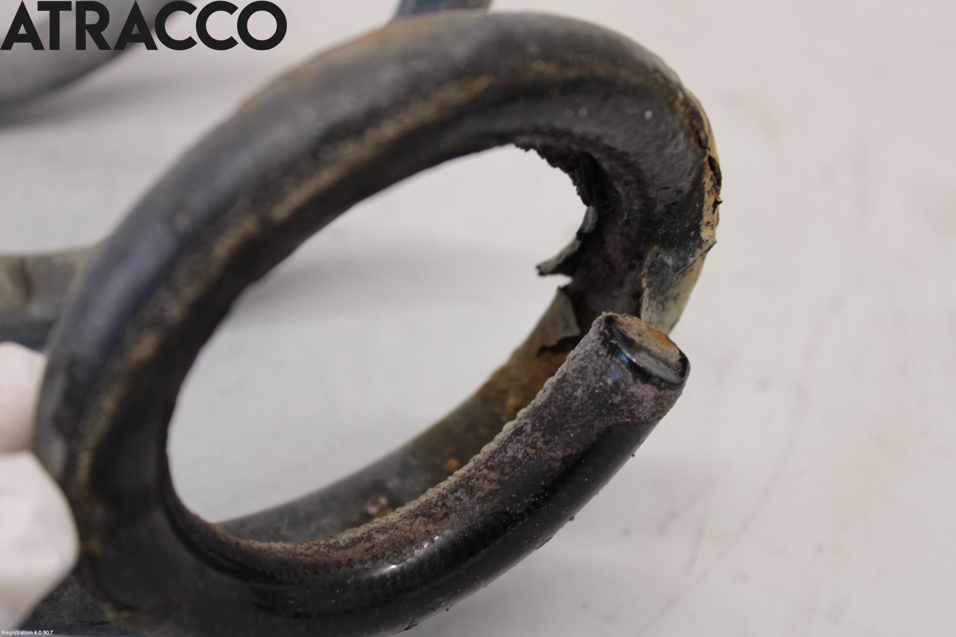 Nissan QASHQAI+2  10-14 Fjær Bak