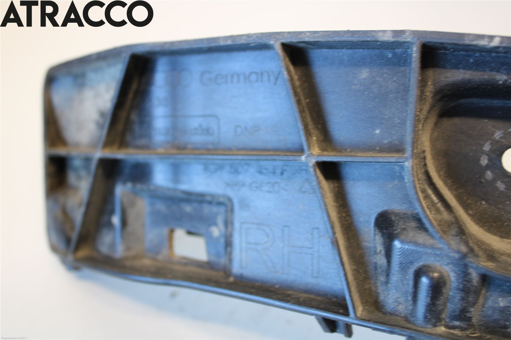 Audi A6 ALLROAD 12-18 Støtfangerfeste Bak Høyre