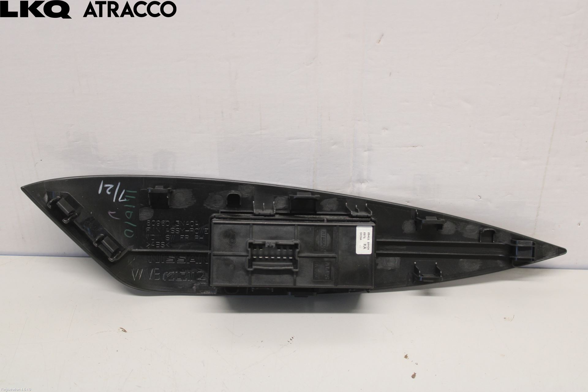 Nissan LEAF 11-17 Bryter Vindusheis