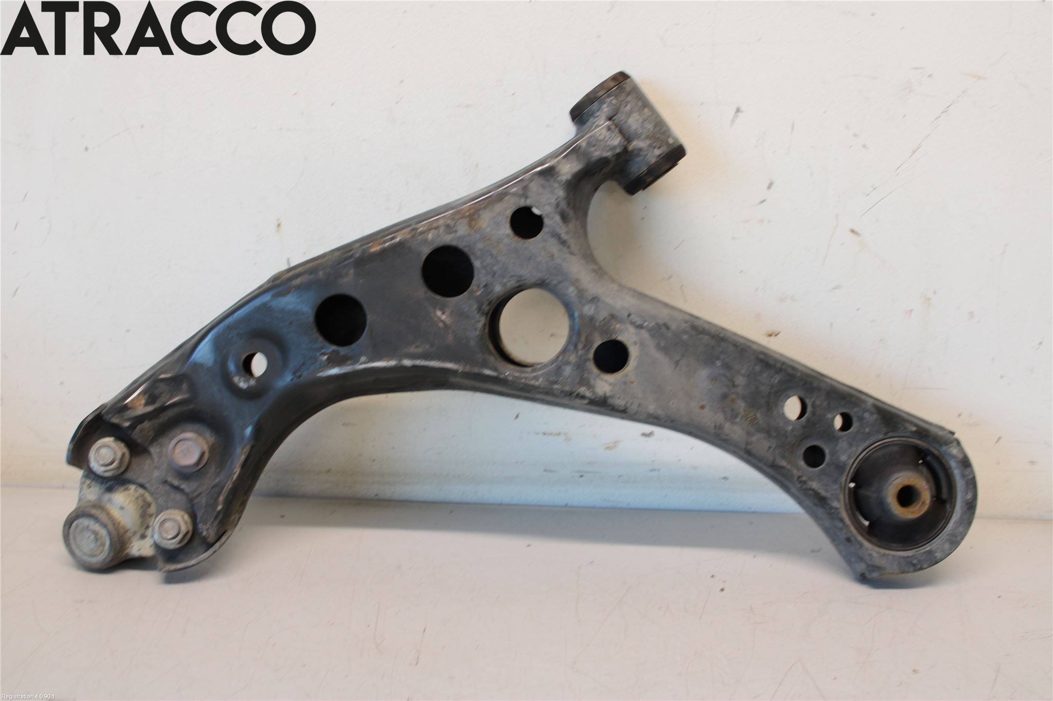 Toyota COROLLA 19- Bærearm Foran Høyre Nedre