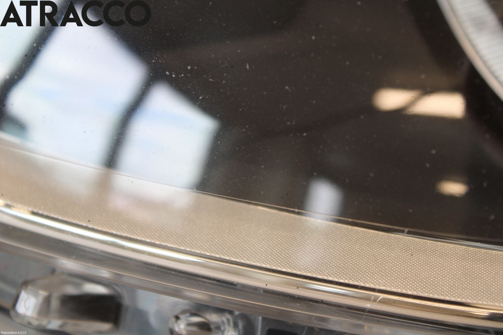 Volkswagen VW UP! / E-UP! Frontlykt Venstre