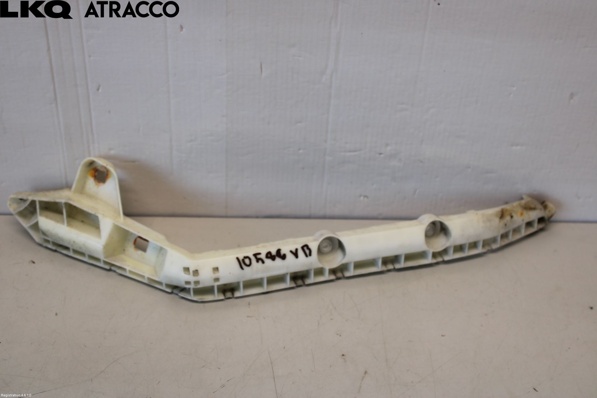 Nissan LEAF 11-17 Støtfangerfeste Bak Venstre