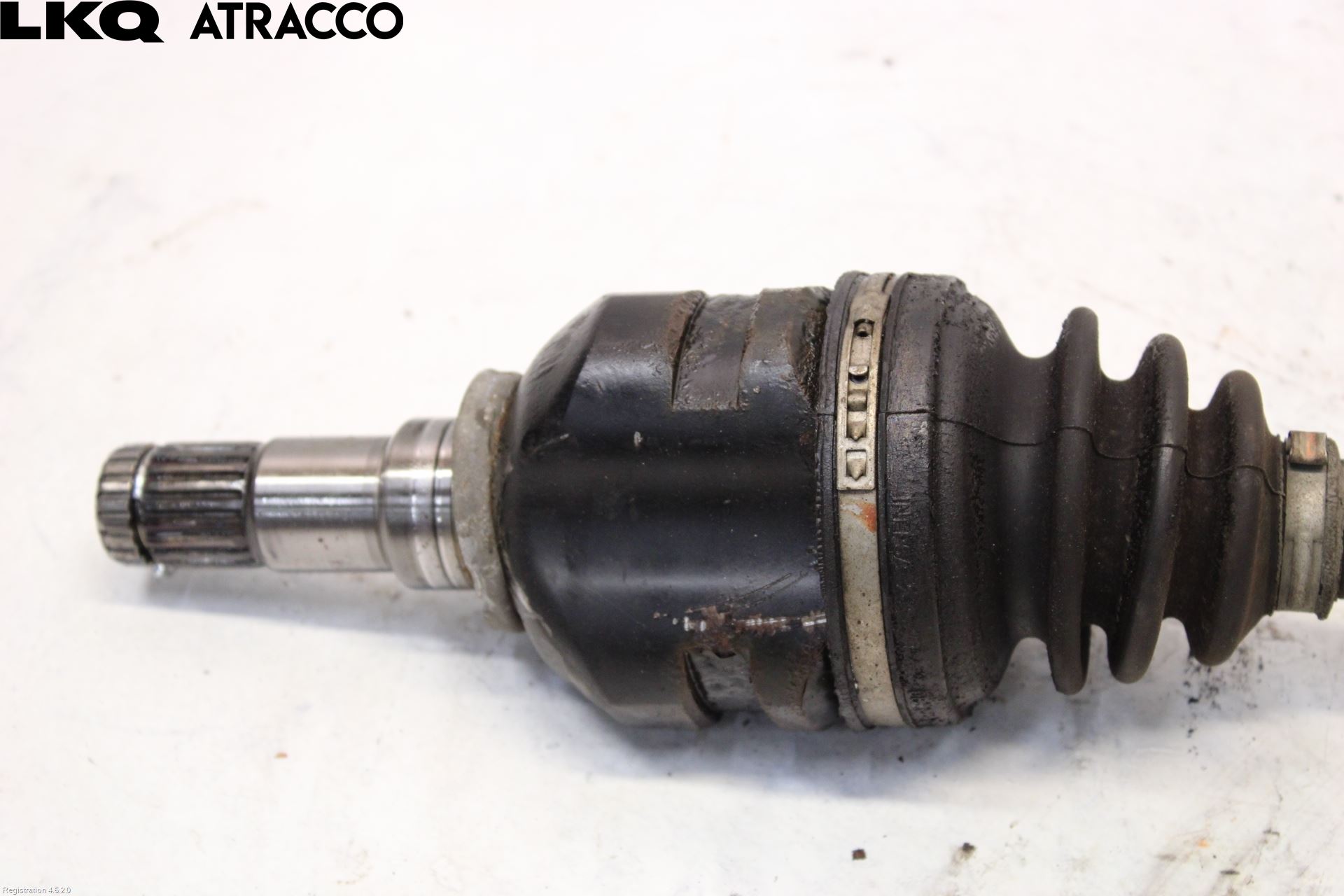 Toyota YARIS XP130 15-20 Drivaksel Foran Kompl Venstre