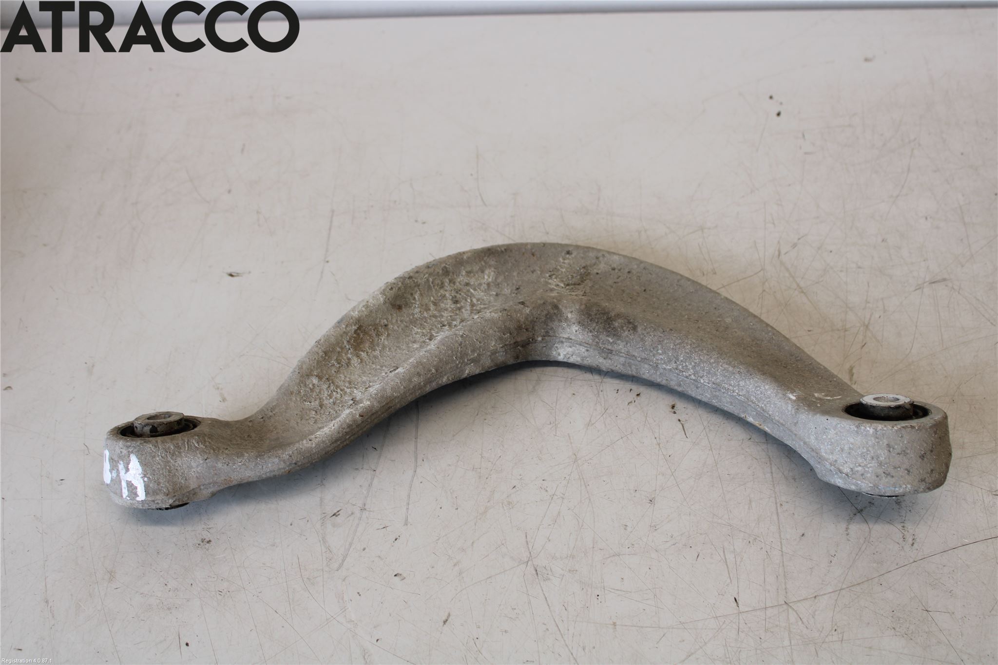 Audi Q5 09-16 Bærearm Bak Høyre Øvre