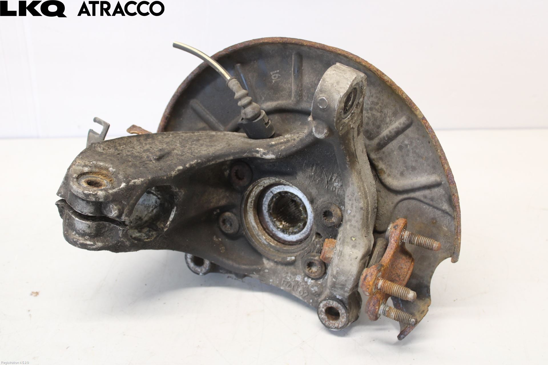 Volkswagen VW PASSAT 11-14 Spindel Hf