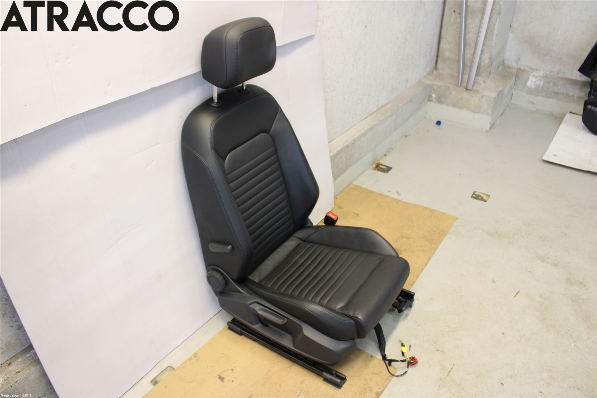 Volkswagen VW PASSAT 15-19 Innr Sete Foran Høyre