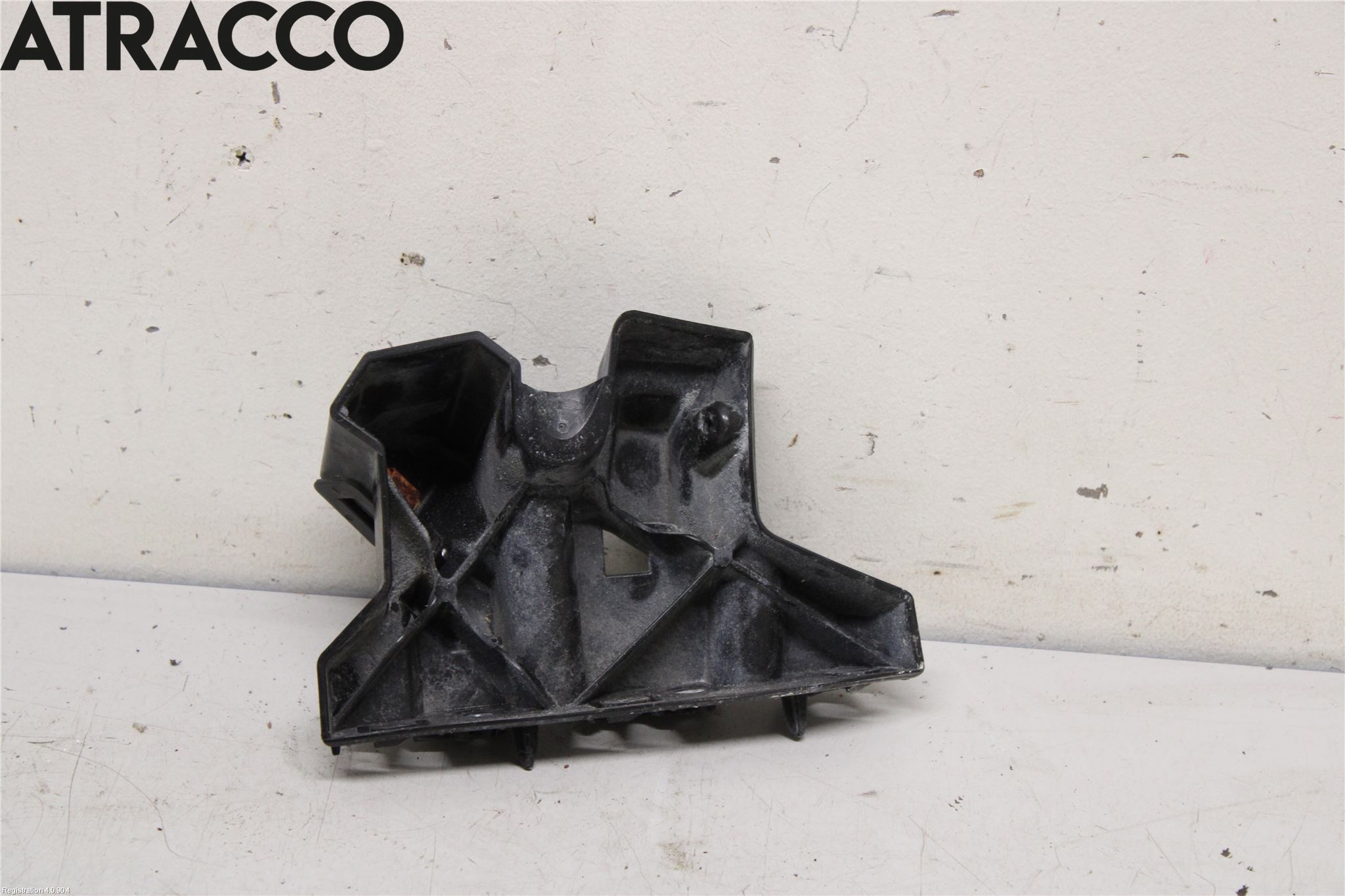 Ford FIESTA (VII) 18-23 Støtfangerfeste Foran Høyre