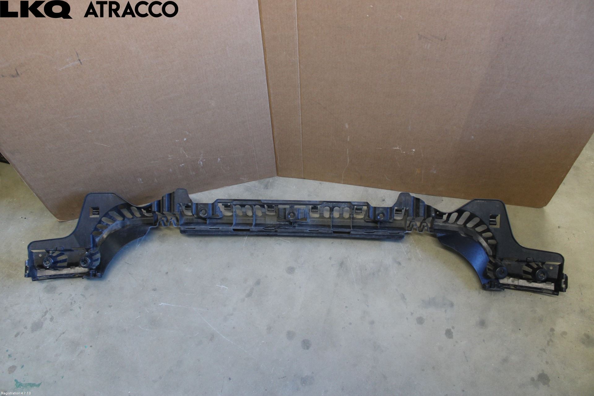 BMW 3 F30/F31/F80 12-19 Støtfanger Bak Midt Del