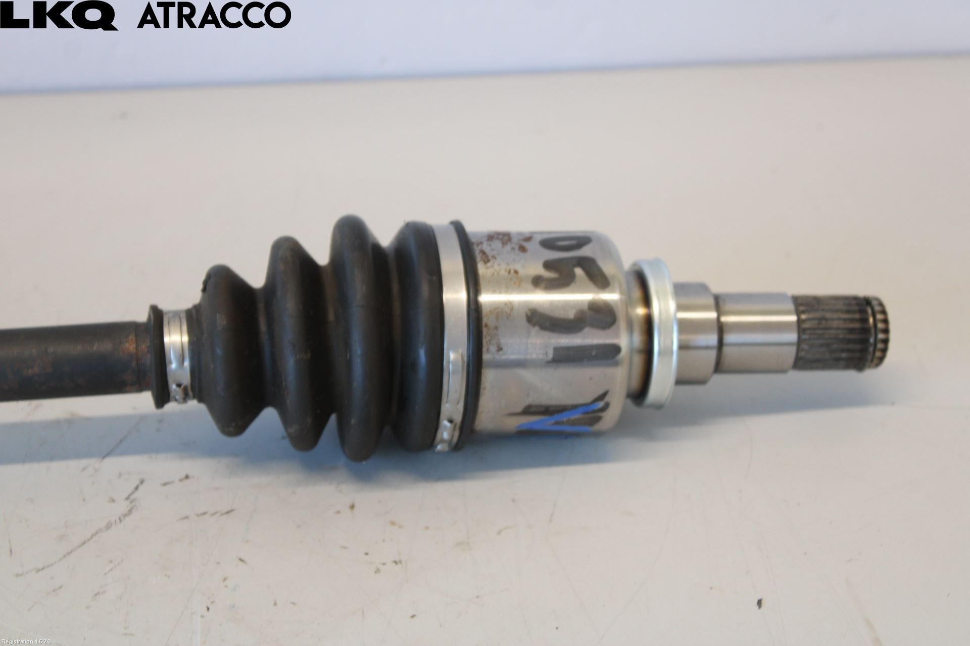 Toyota AYGO 06-14 Drivaksel Foran Kompl Venstre