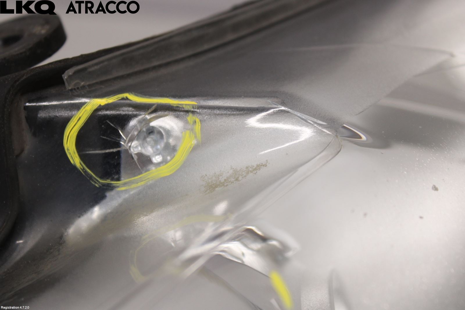 Volkswagen VW TOURAN 03-10 Frontlykt Høyre