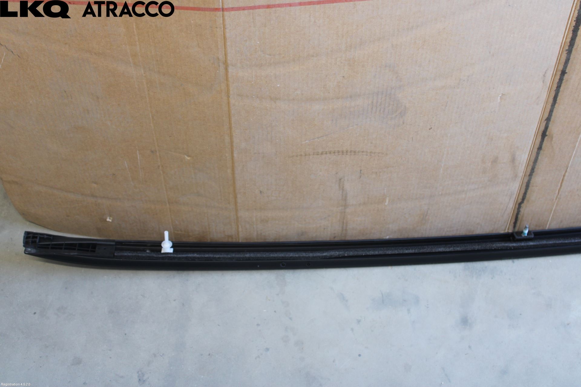 Toyota YARIS CROSS XP21 21- Takrails - Stativ