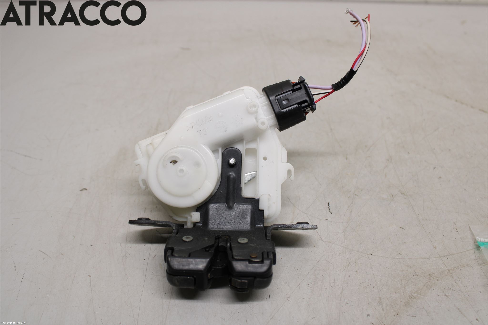 Toyota YARIS XP130 12-14 Bakluke-Lokk Låsekasse