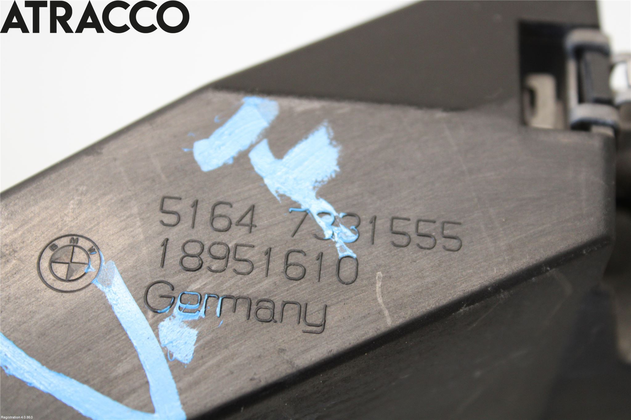 BMW i3 I01 13-22 Frontlykt Holder-Feste