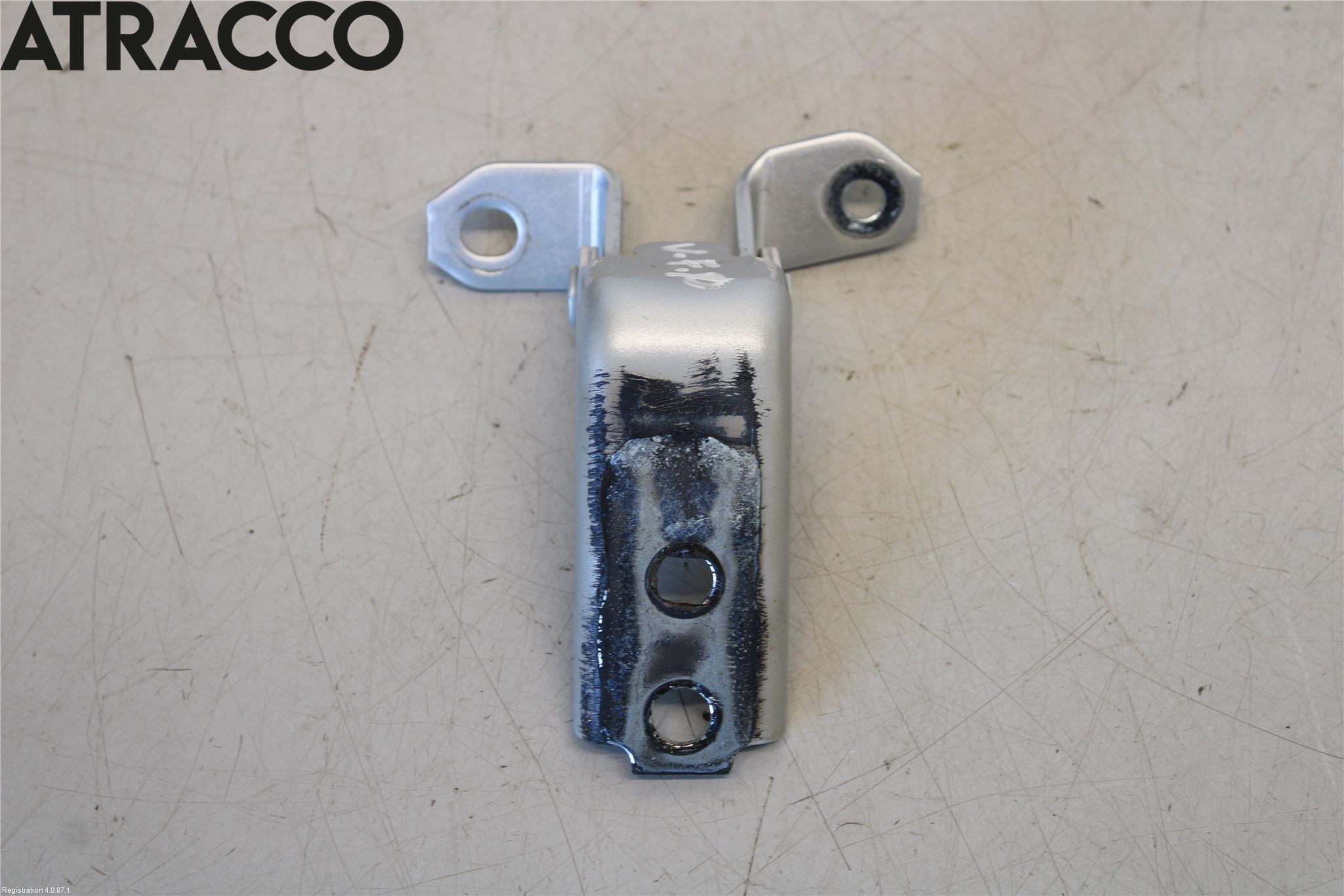 Suzuki SX4 S-CROSS 14-21 Dørhengsel