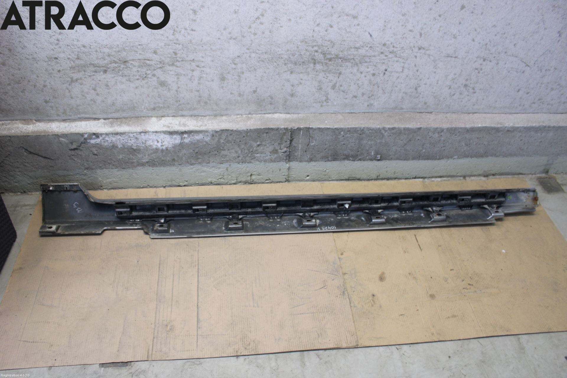 Volkswagen VW PASSAT 15-19 Kanalskjørt Venstre