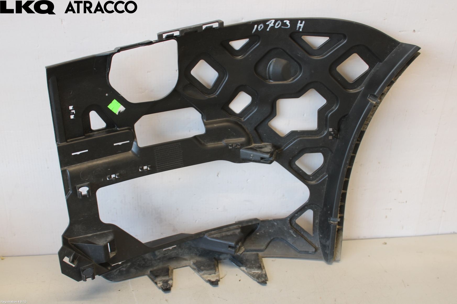 Volkswagen VW CADDY 16-20 Støtfangerfeste Foran Høyre