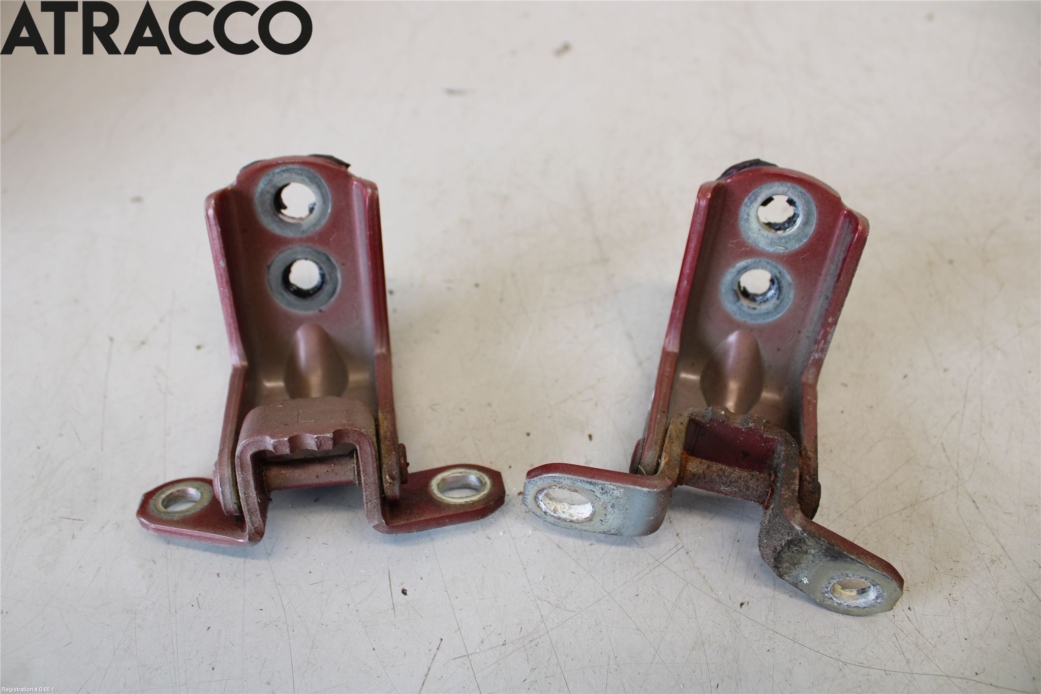 Nissan LEAF 11-17 Dørhengsel