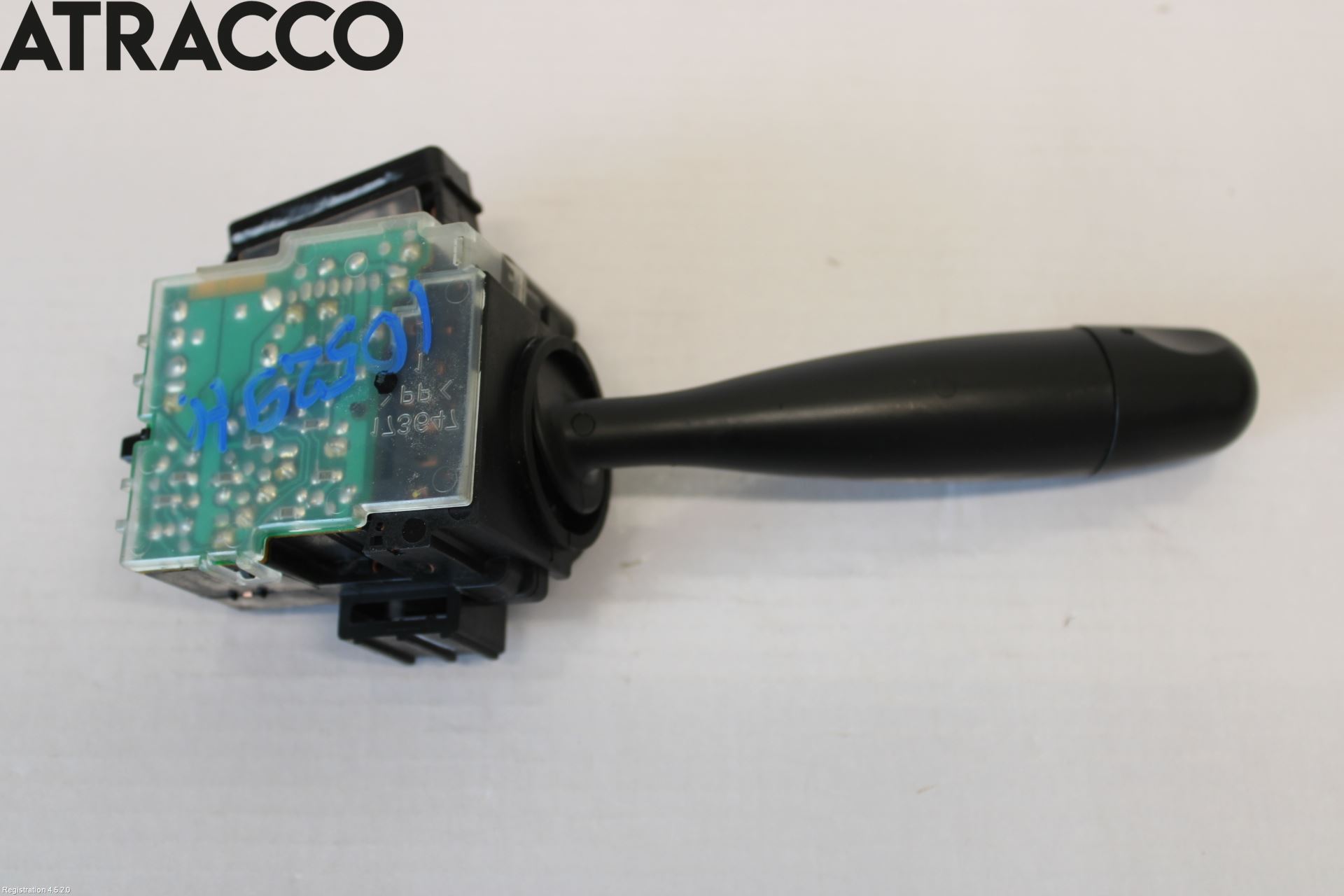 Toyota YARIS P1 03-05 Bryter Ratt Visker - Spyler