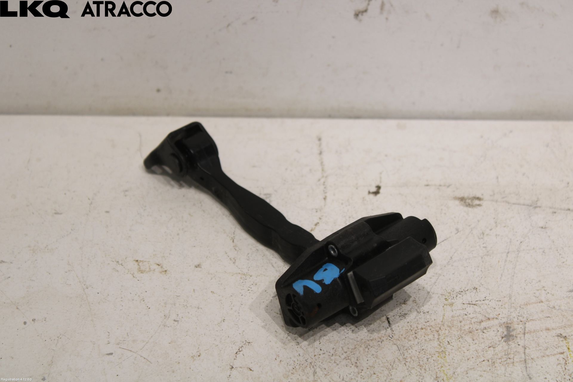 Tesla MODEL 3 17- Dørstopper