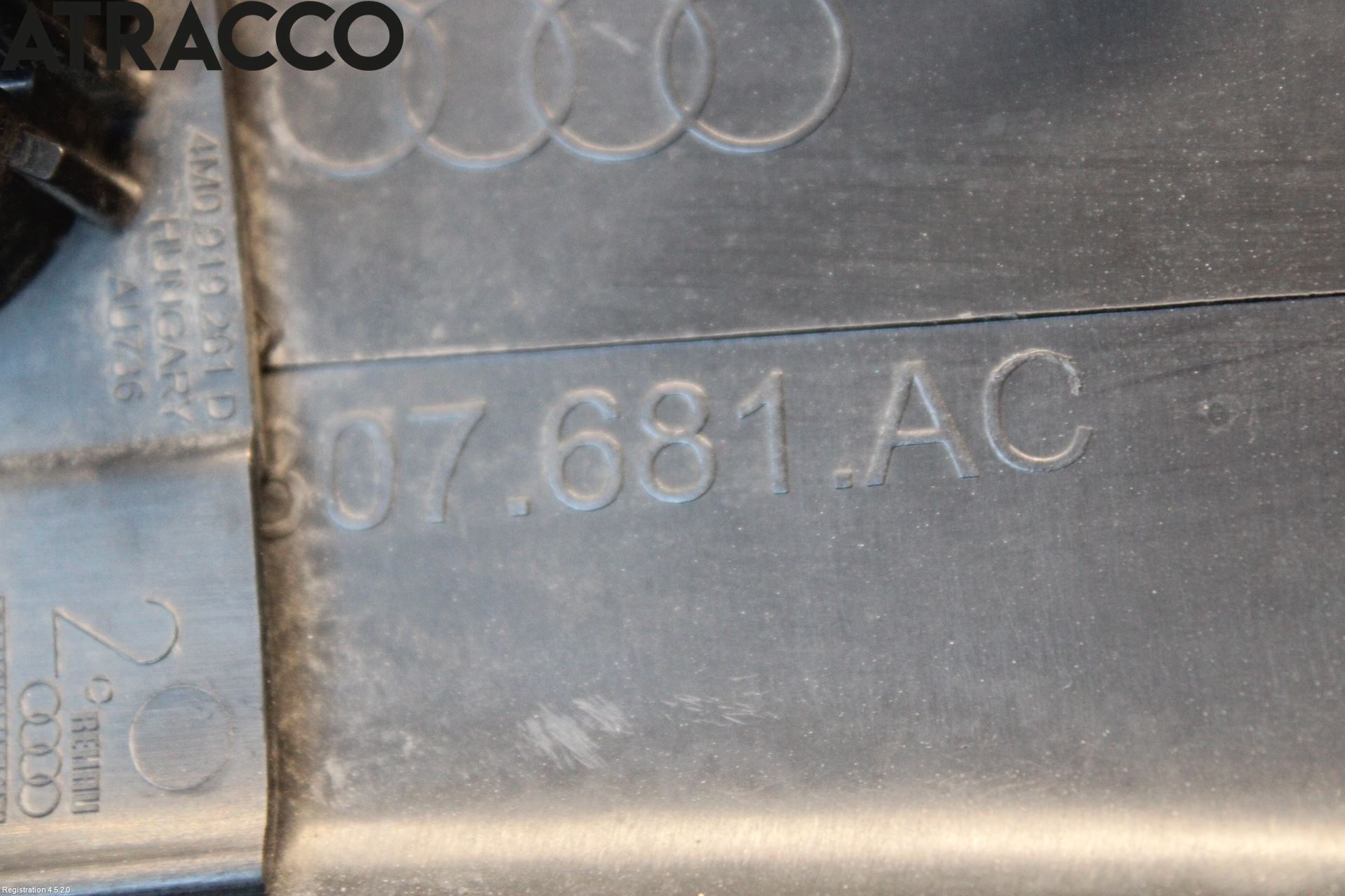 Audi Q7/SQ7 Grilldel Venstre