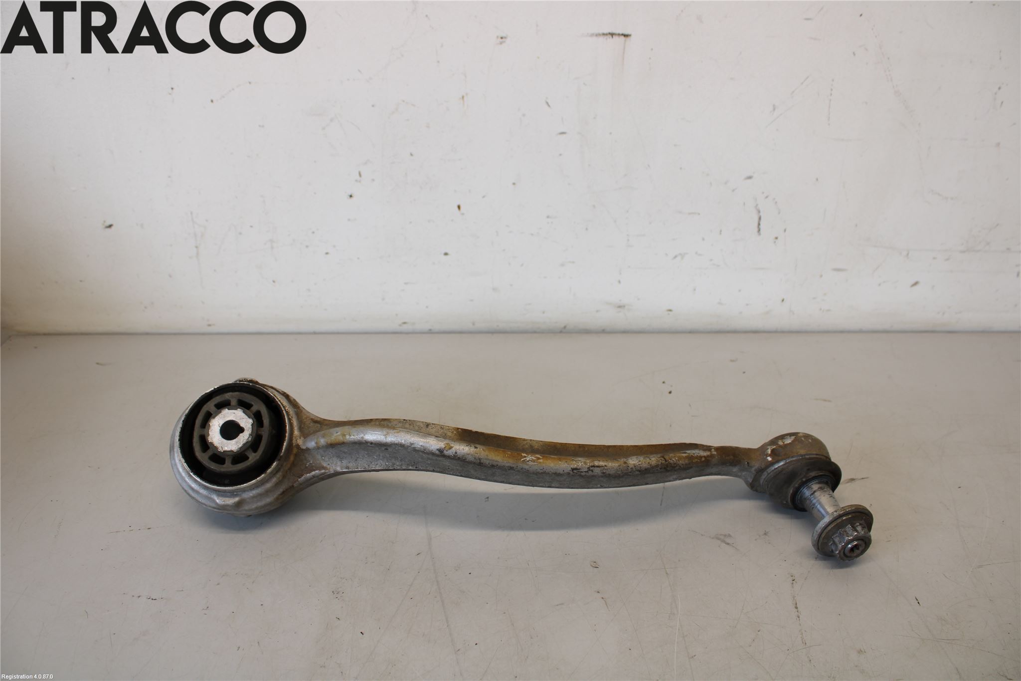 Mercedes-Benz MB C-KLASS (W205) 14-21 Bærearm Foran Venstre Nedre