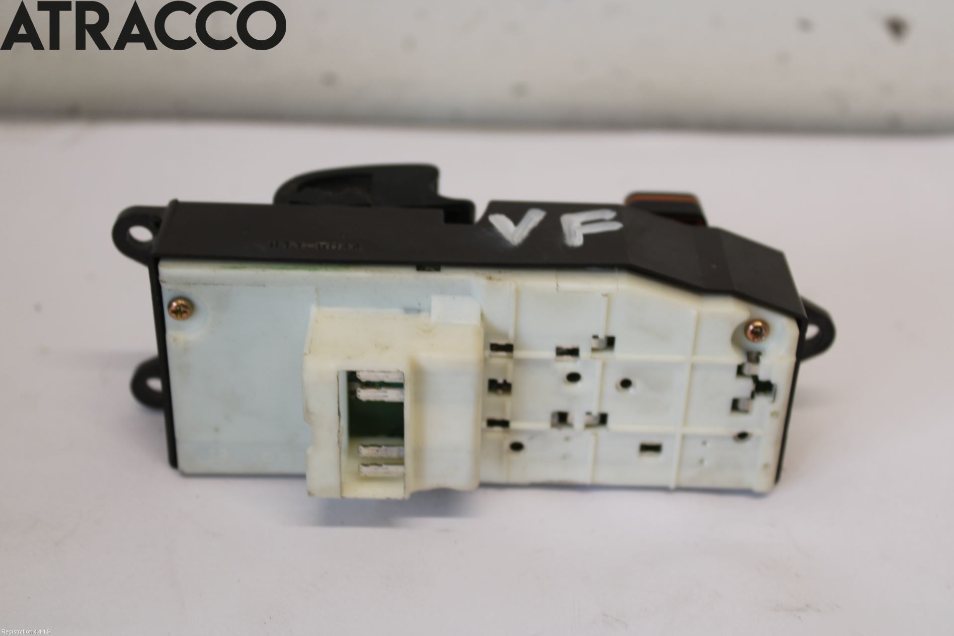 Toyota HILUX 97-04 Bryter Vindusheis