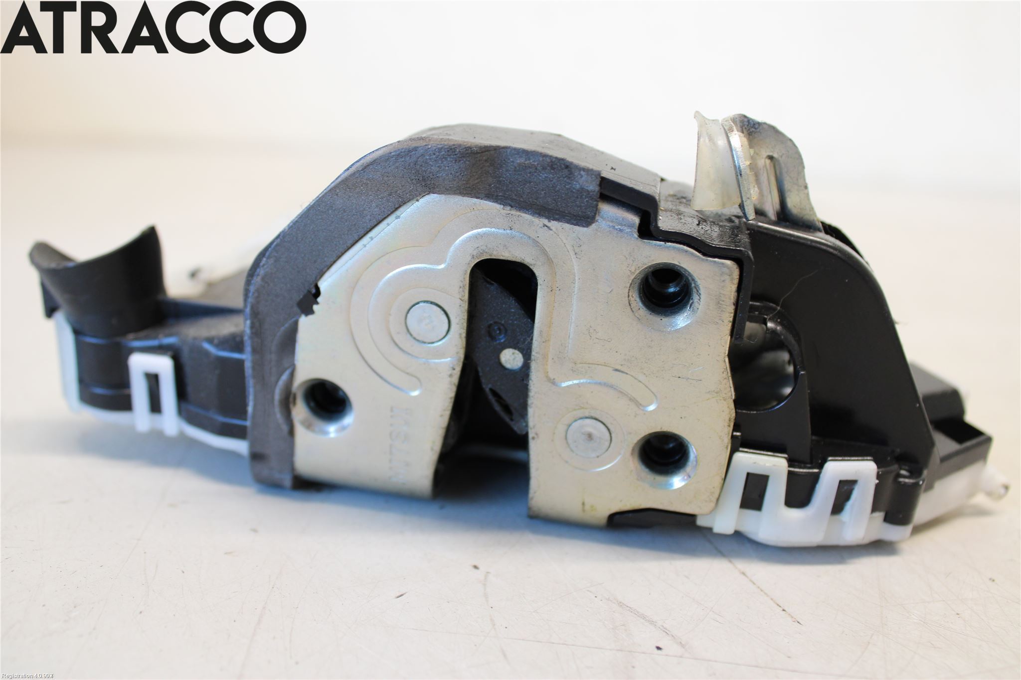 Toyota YARIS XP130 12-14 Dørlås - Låsekasse