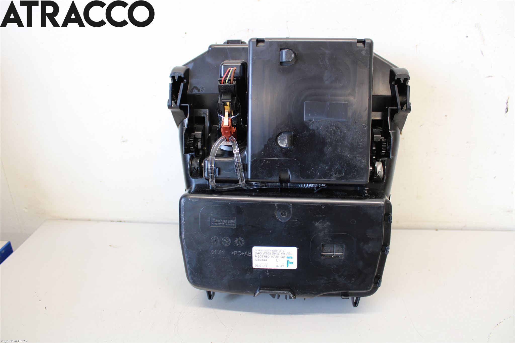 Mercedes-Benz MB C-KLASS (W205) 14-21 Innr Oppbevaringsrom