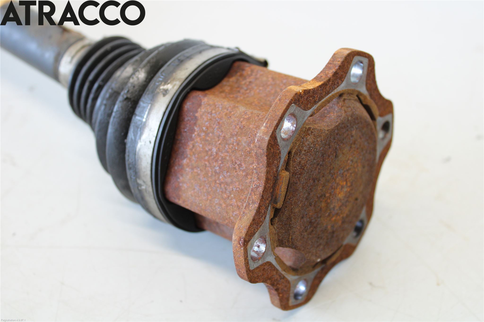 Audi A4/S4 08-11 Drivaksel Foran Kompl  V = H